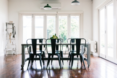 bifold door Elephant & Castle